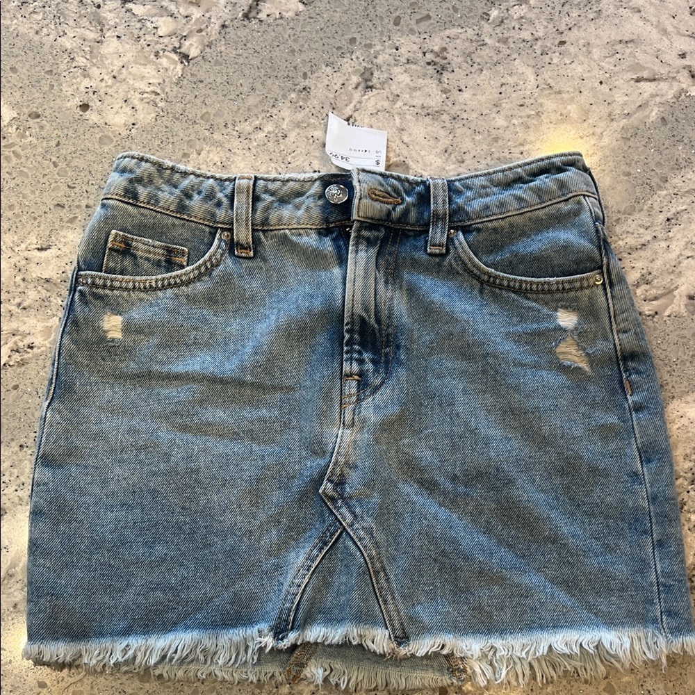 H&M Light Blue Denim Mini Skirt Size 4